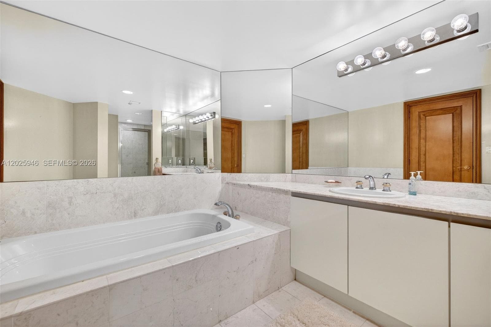 2600 Island Blvd # 1202, Aventura FL 33160 — 40