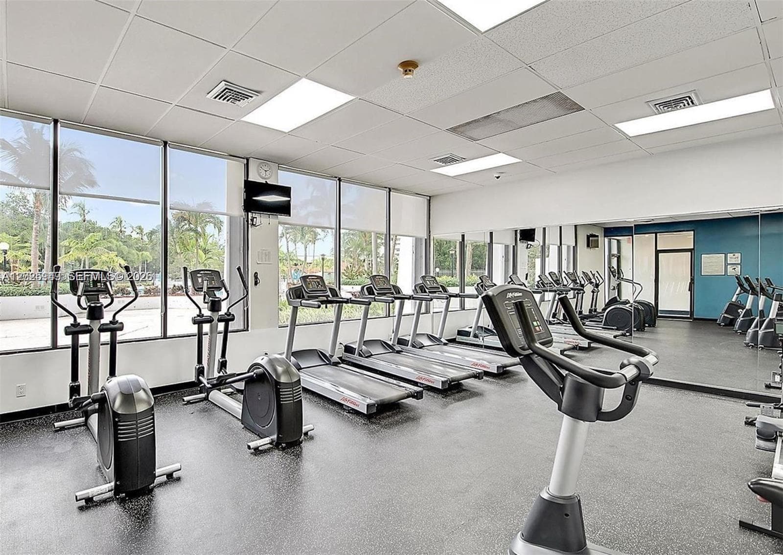 100 Bayview Dr # 503, Sunny Isles Beach FL 33160 — 34