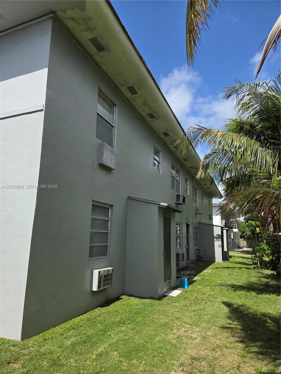 511 NE 82nd Ter, Miami FL 33138 — 7