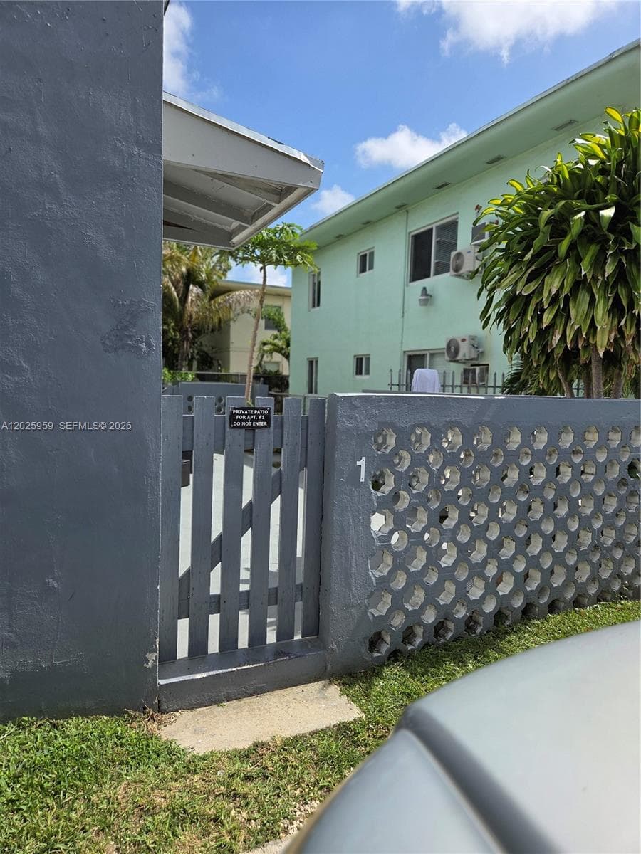 511 NE 82nd Ter, Miami FL 33138 — 8