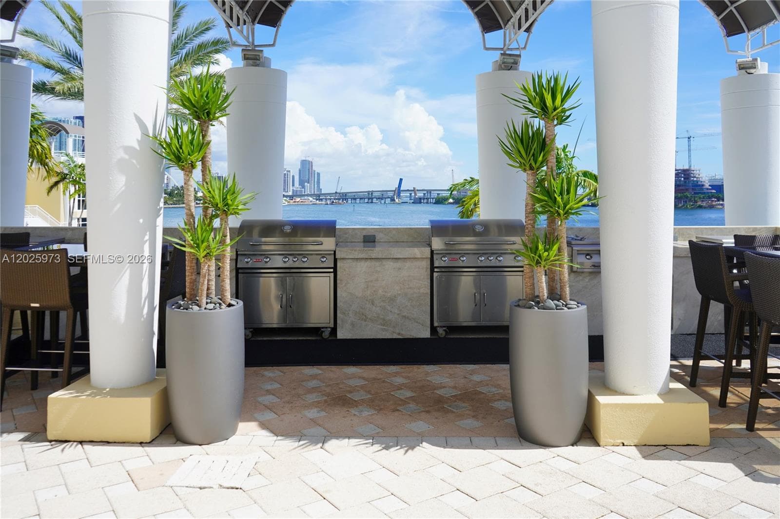 848 Brickell Key Dr # 306, Miami FL 33131 — 60