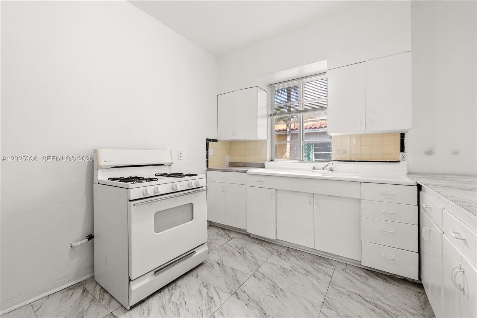 1460 E West Ave, Miami Beach FL 33139 — 13