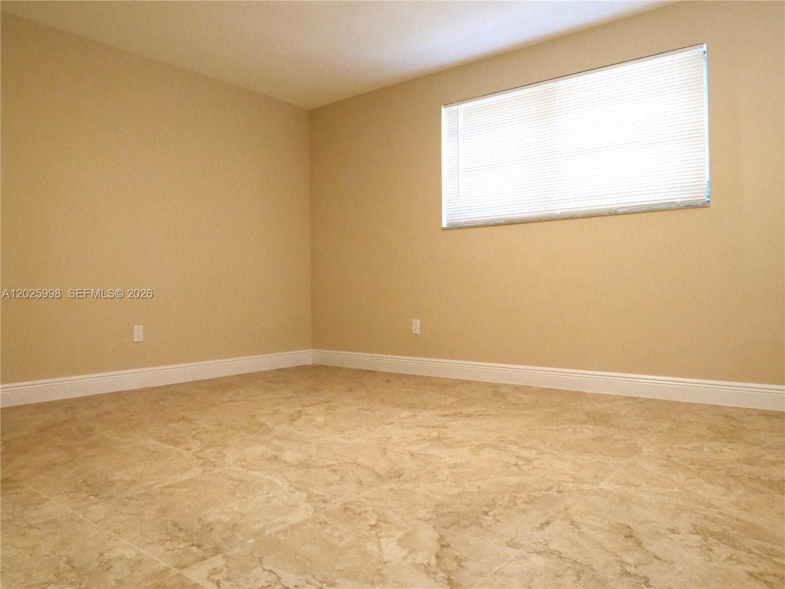 3926 Segovia St # 3926, Coral Gables FL 33134 — 17