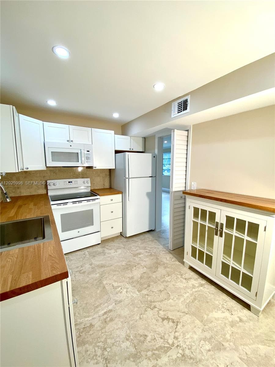 3926 Segovia St # 3926, Coral Gables FL 33134 — 12