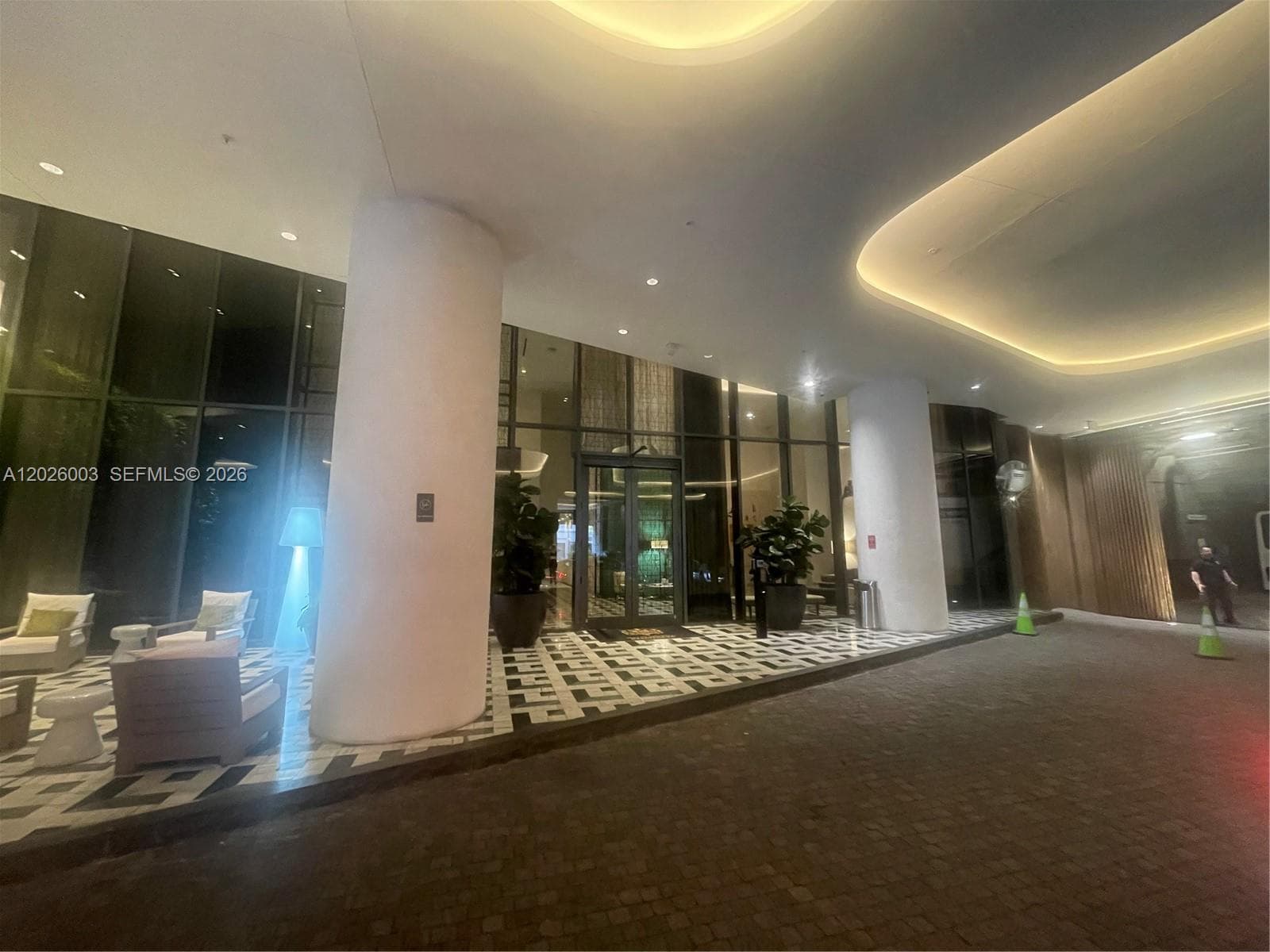 801 S Miami Ave # 2207, Miami FL 33130 — 22