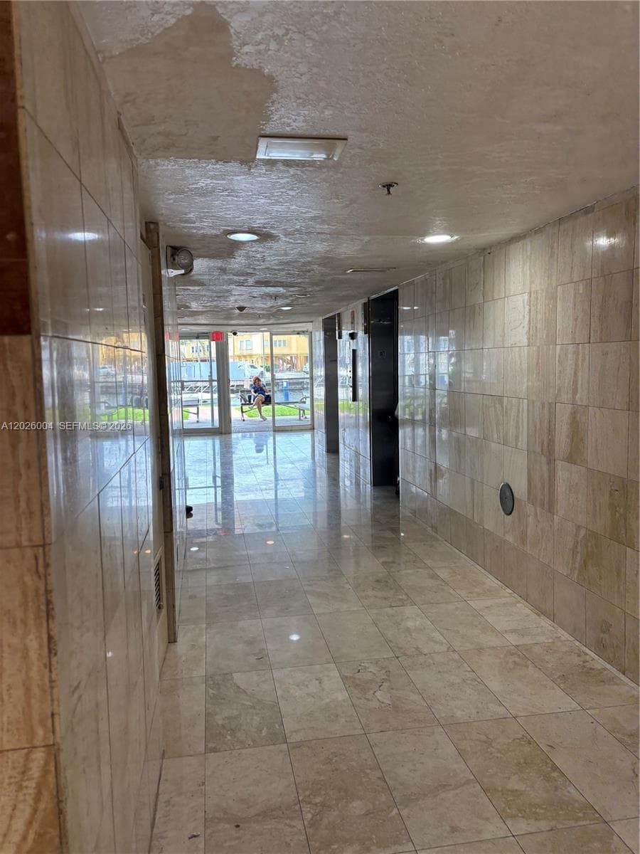 1800 NW 24th Ave # 314, Miami FL 33125 — 3