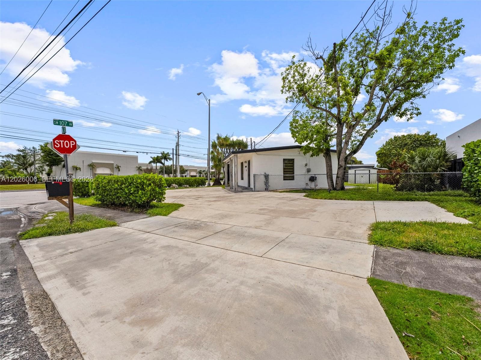 10700 SW 46th St, Miami FL 33165 — 16
