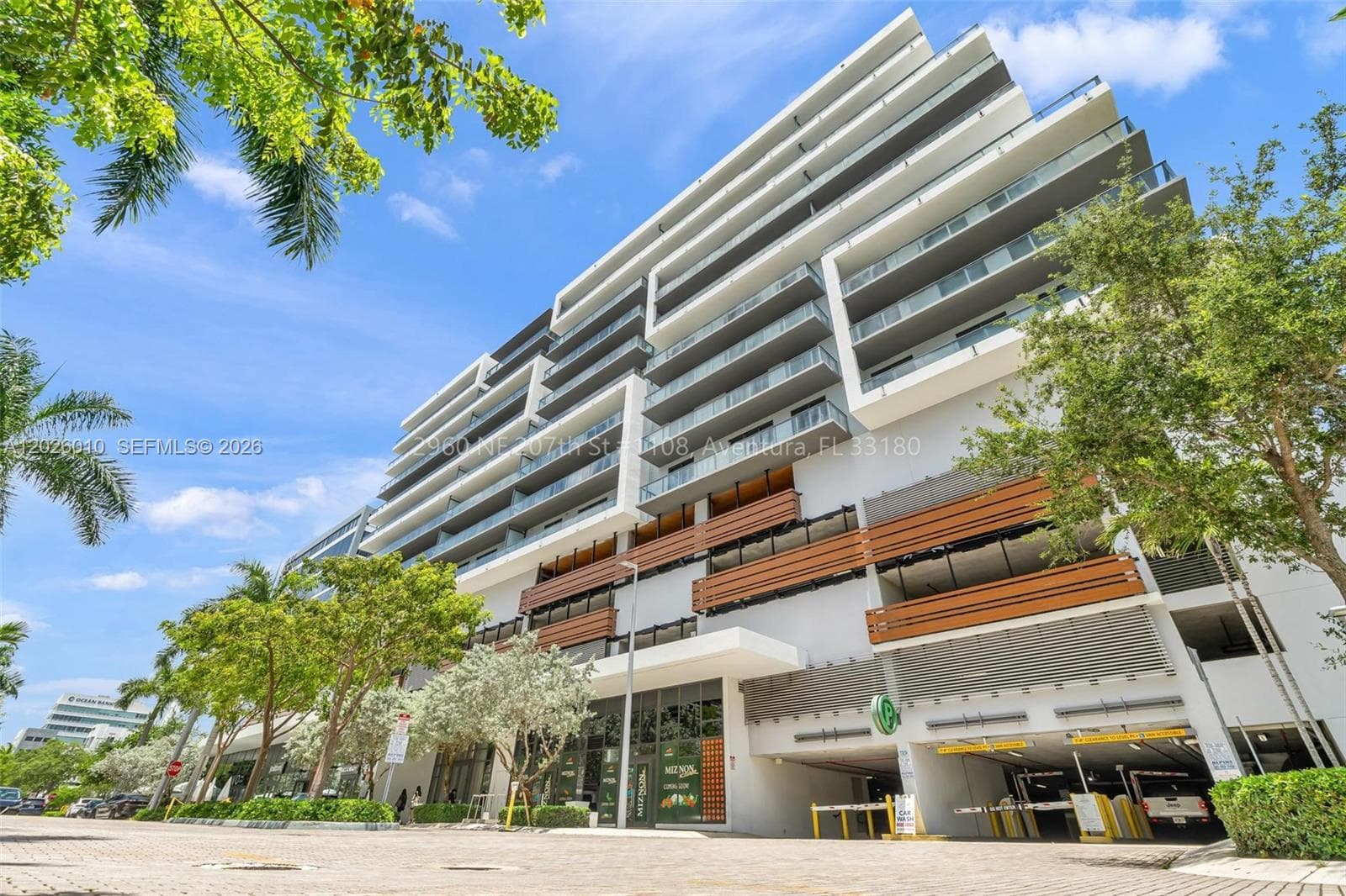 2960 NE 207th St # 1108, Aventura FL 33180 — 1