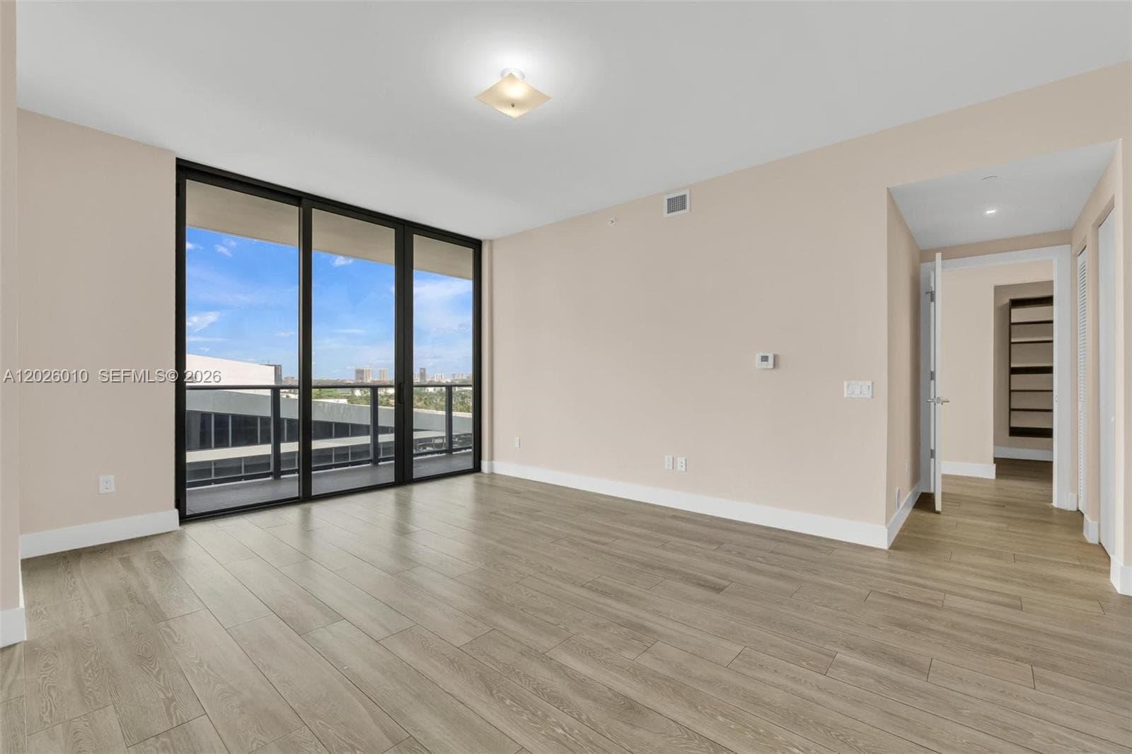 2960 NE 207th St # 1108, Aventura FL 33180 — 11