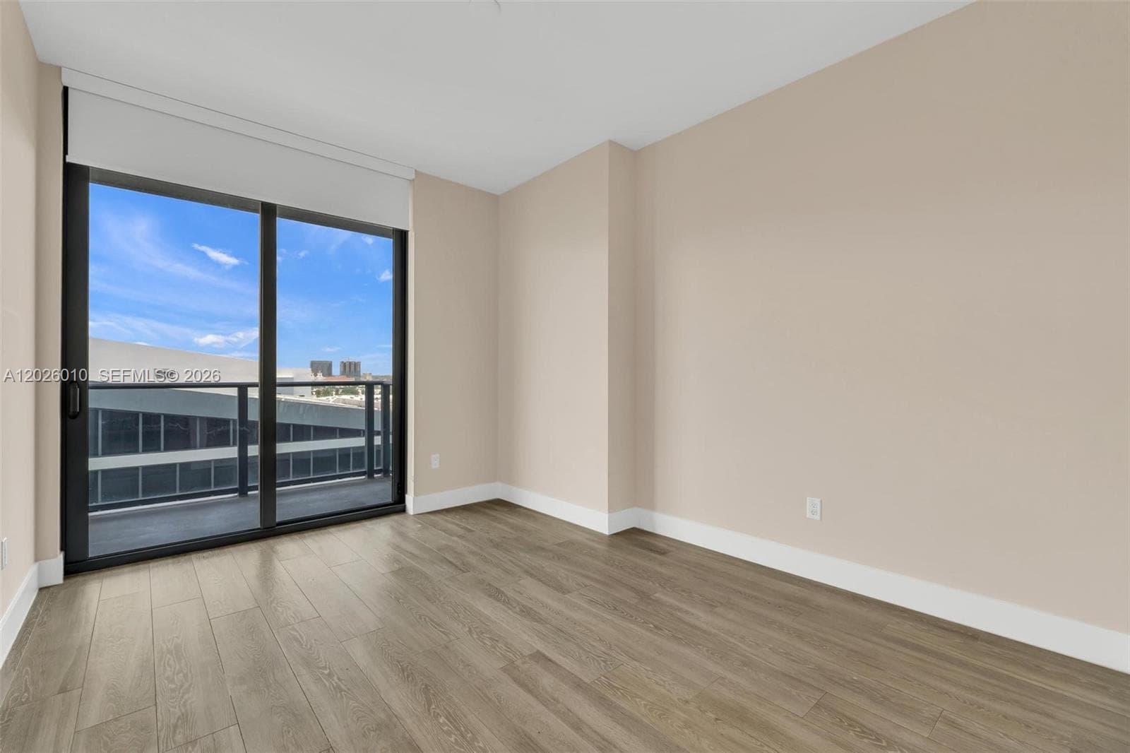 2960 NE 207th St # 1108, Aventura FL 33180 — 21