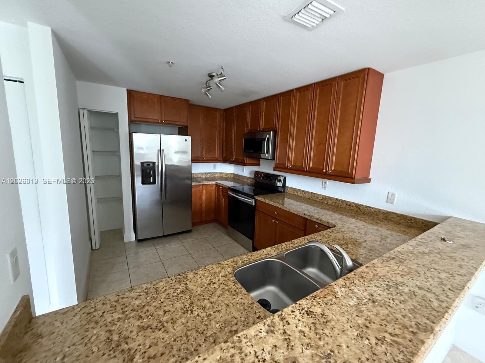 107 Mendoza Ave # 201, Coral Gables FL 33134 — 6