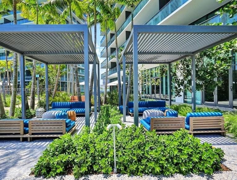 650 NE 32 # 1906, Miami FL 33137 — 35