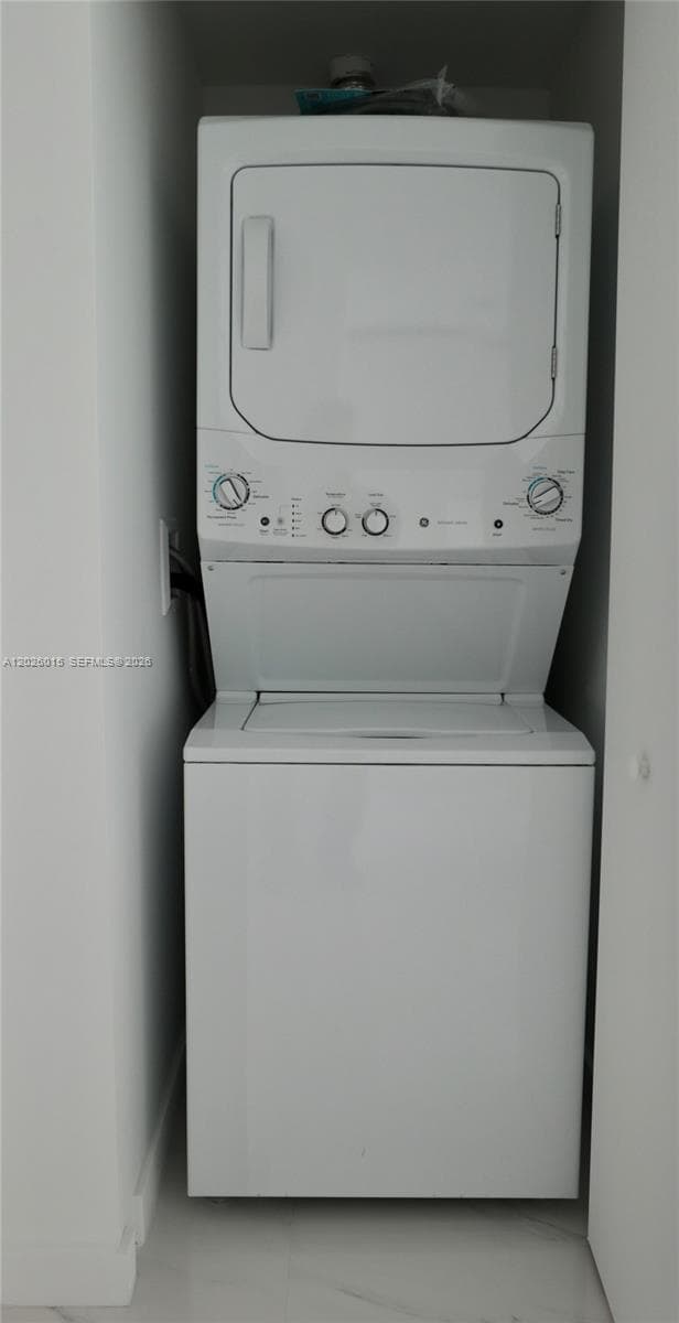 650 NE 32 # 1906, Miami FL 33137 — 31