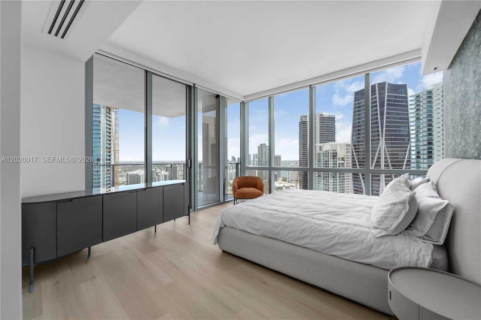 851 NE 1st Ave # 4201, Miami FL 33132 — 2