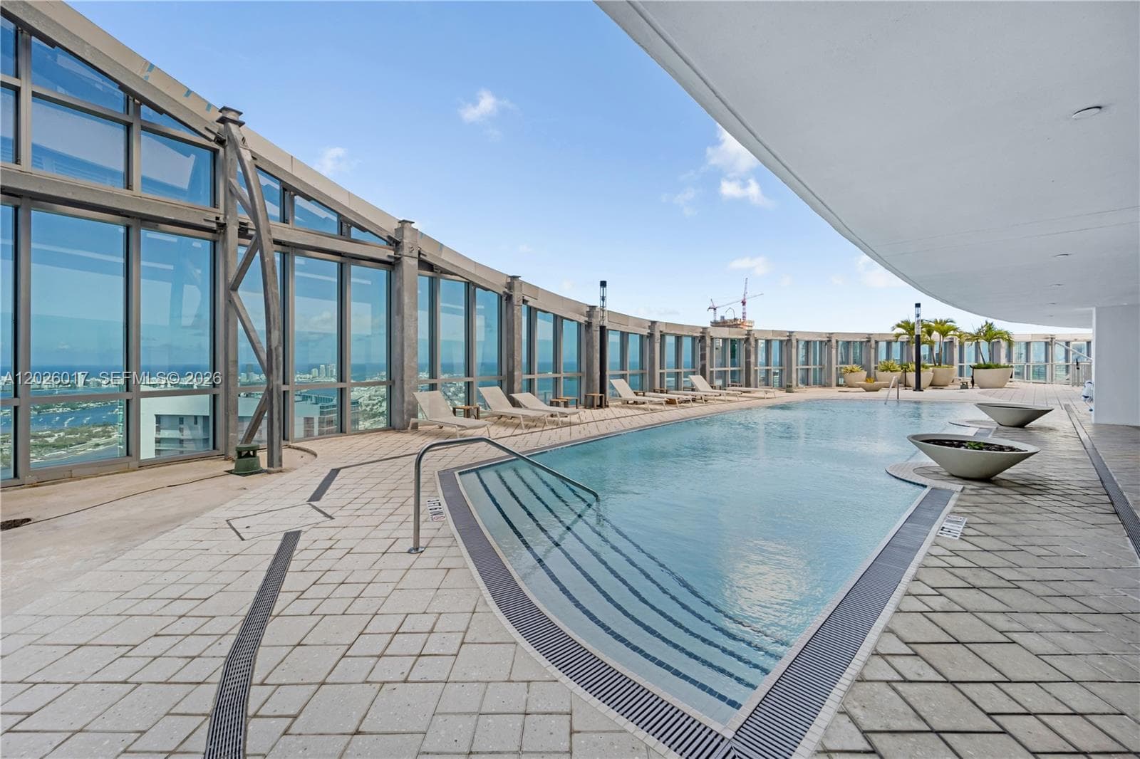 851 NE 1st Ave # 4201, Miami FL 33132 — 91