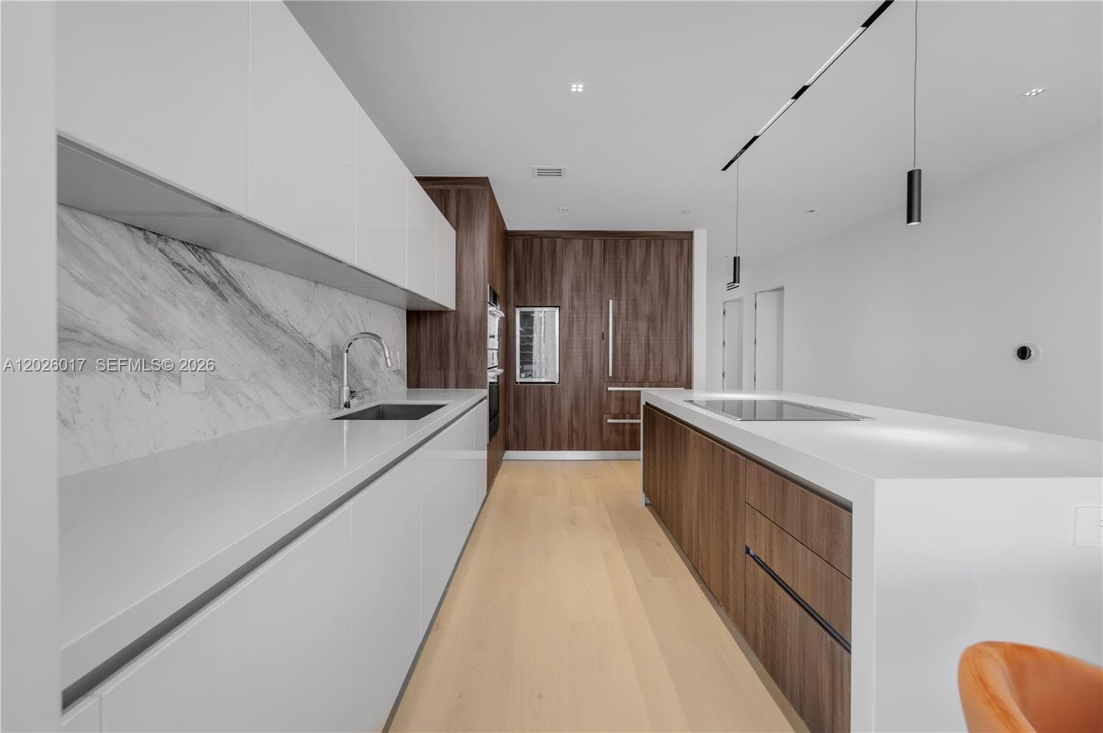 851 NE 1st Ave # 4201, Miami FL 33132 — 43