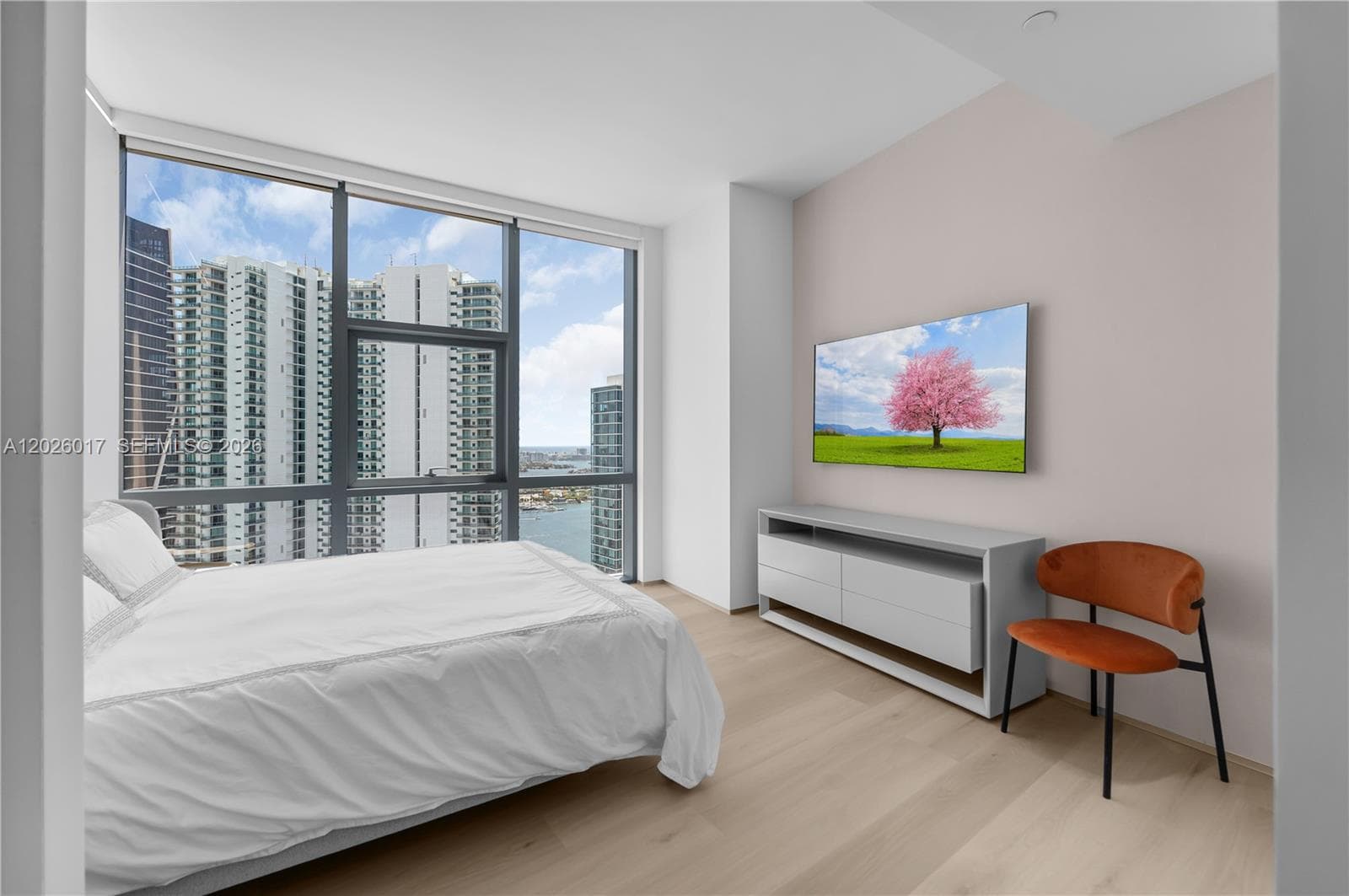 851 NE 1st Ave # 4201, Miami FL 33132 — 16