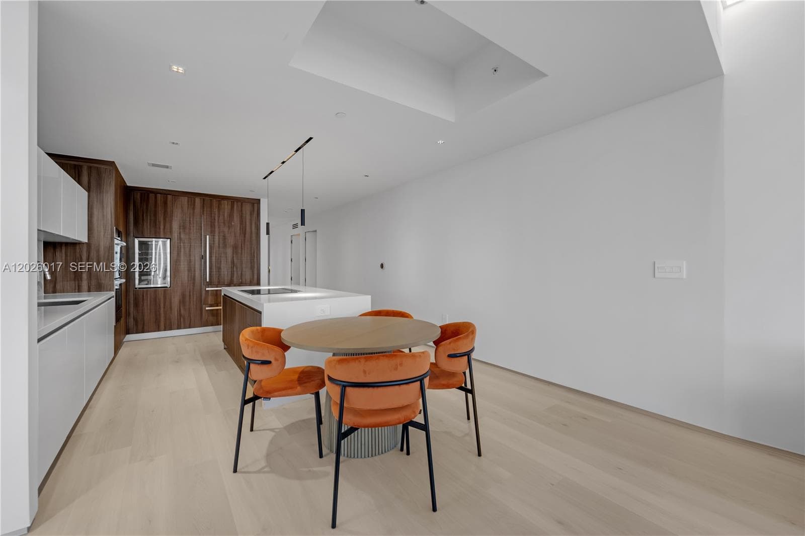 851 NE 1st Ave # 4201, Miami FL 33132 — 84