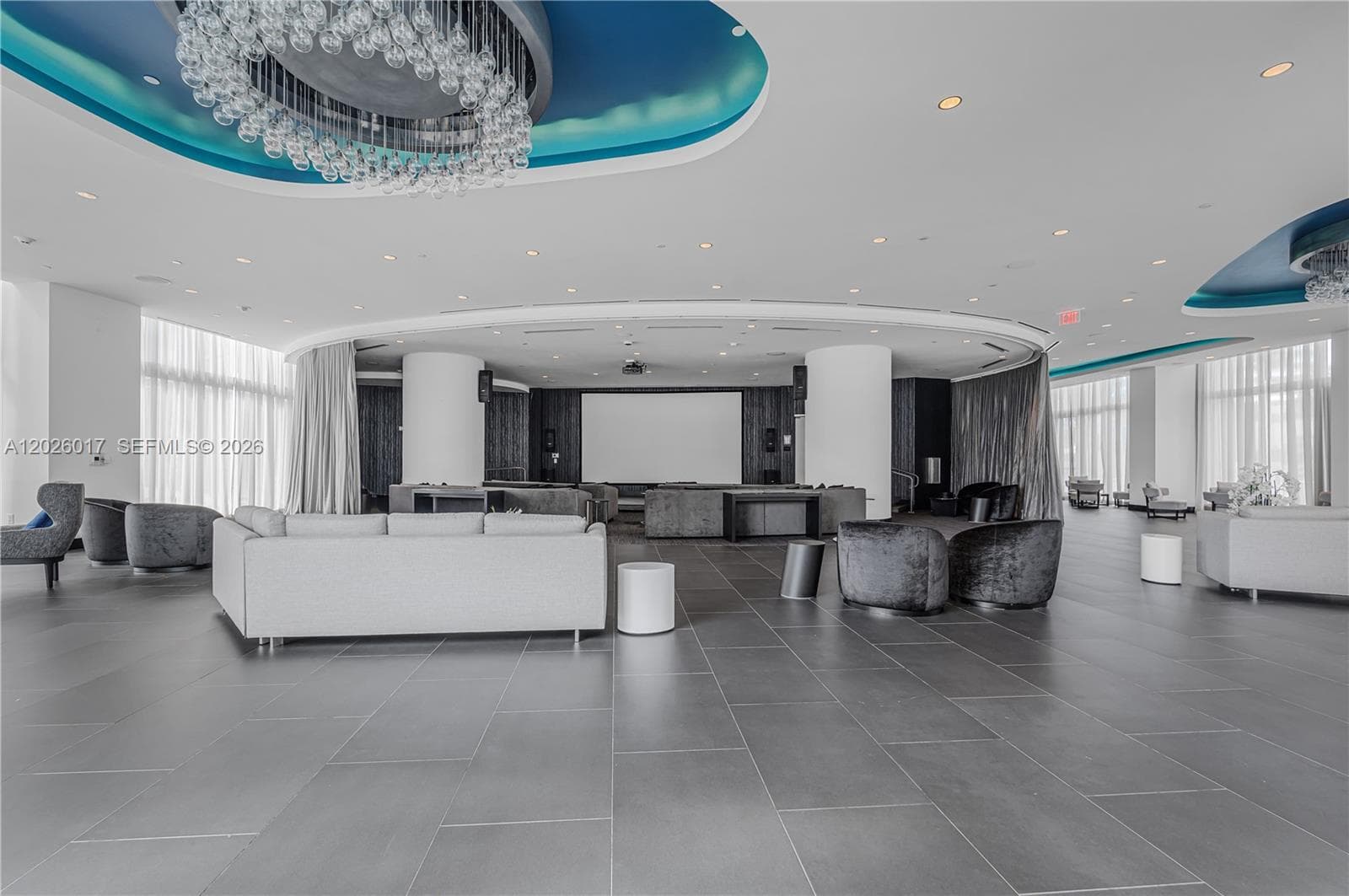 851 NE 1st Ave # 4201, Miami FL 33132 — 123