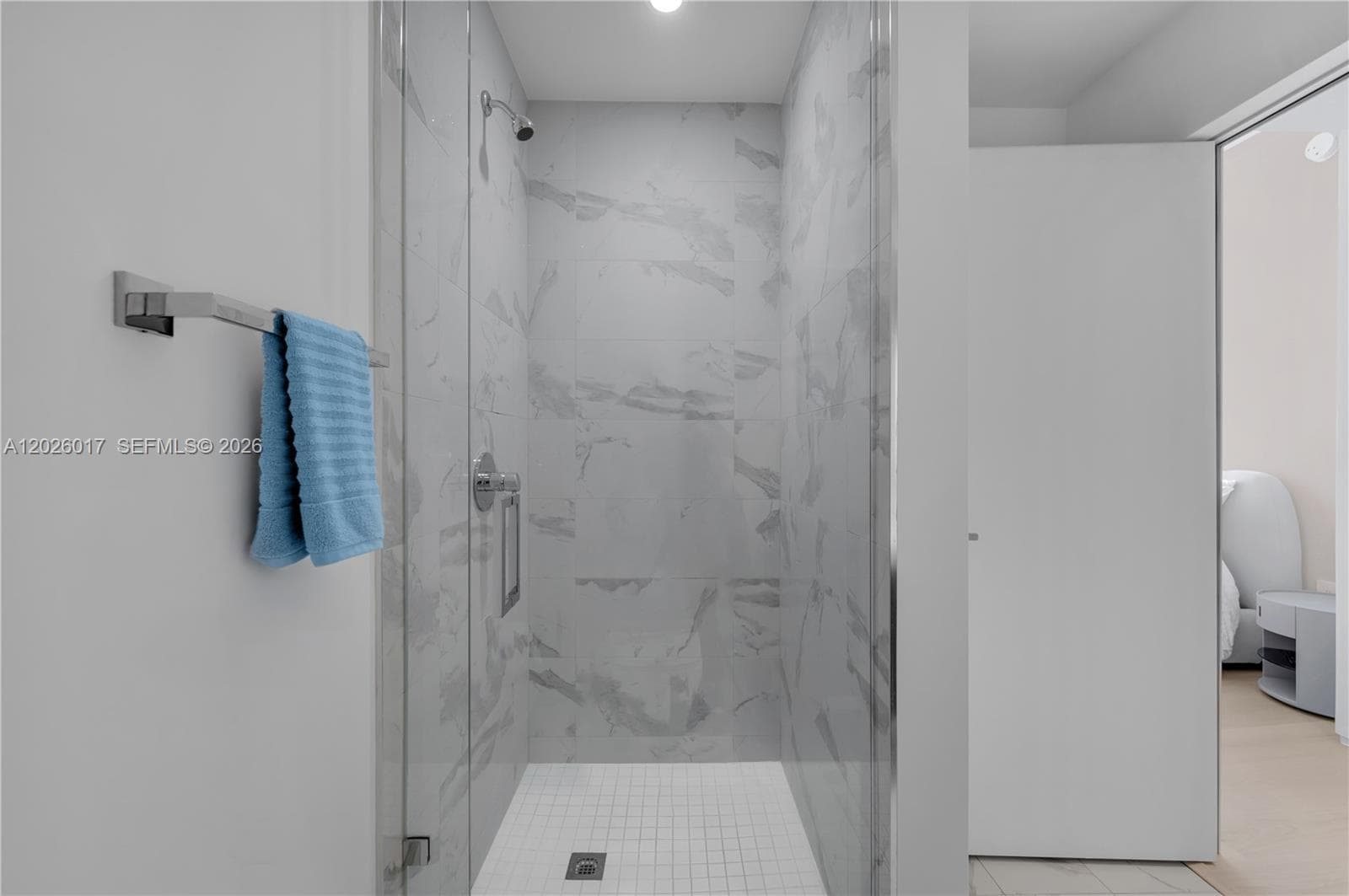 851 NE 1st Ave # 4201, Miami FL 33132 — 24