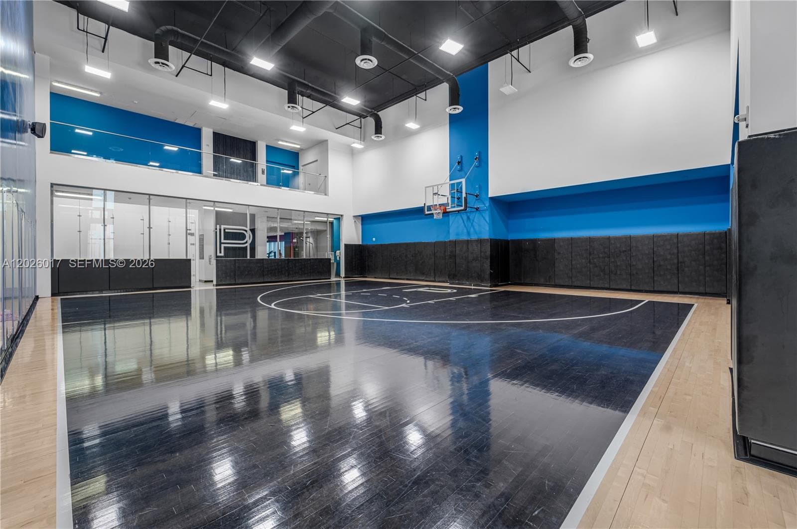 851 NE 1st Ave # 4201, Miami FL 33132 — 127