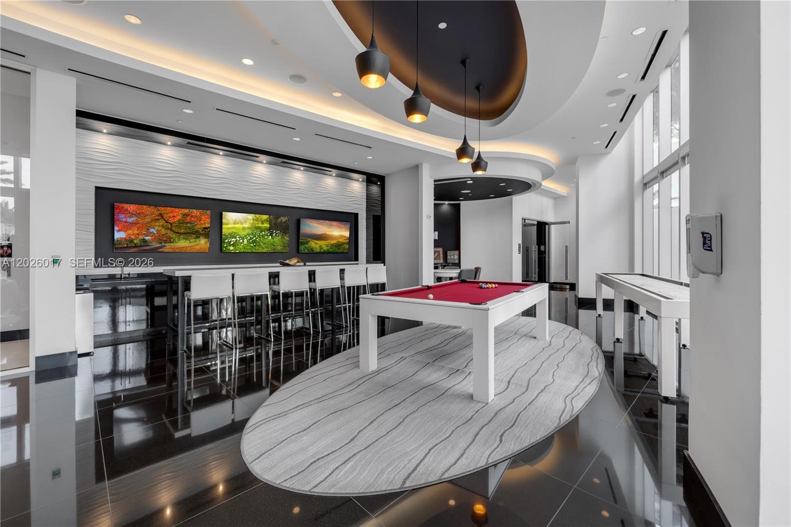 851 NE 1st Ave # 4201, Miami FL 33132 — 102