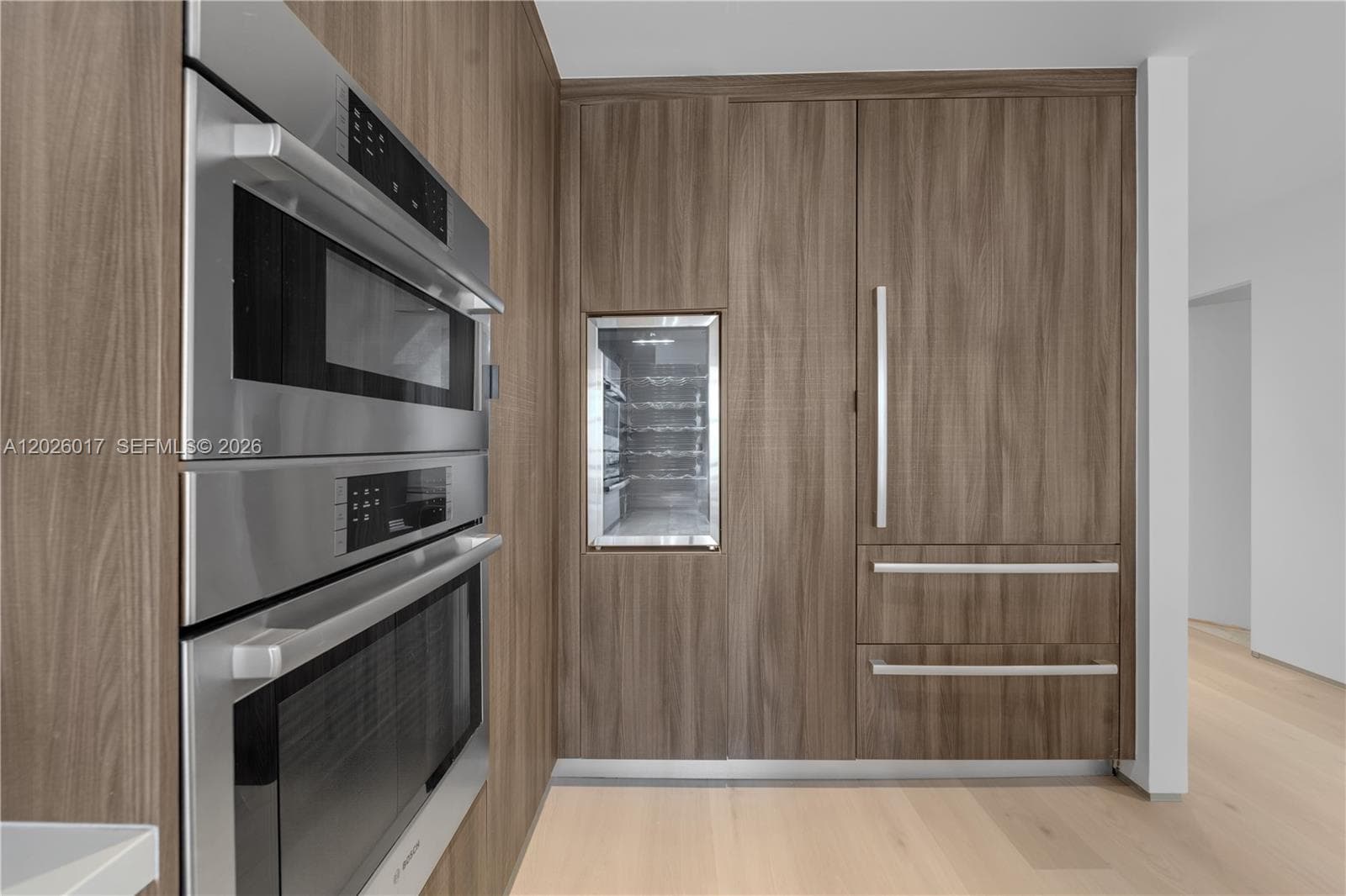 851 NE 1st Ave # 4201, Miami FL 33132 — 40
