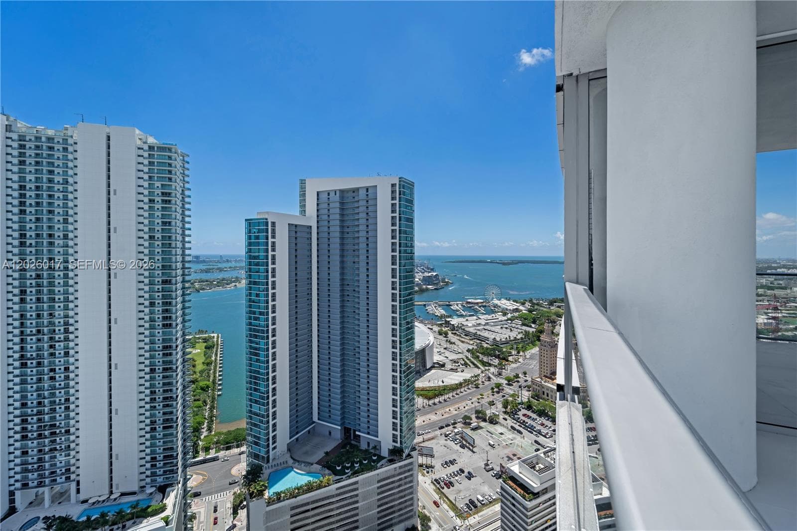 851 NE 1st Ave # 4201, Miami FL 33132 — 60