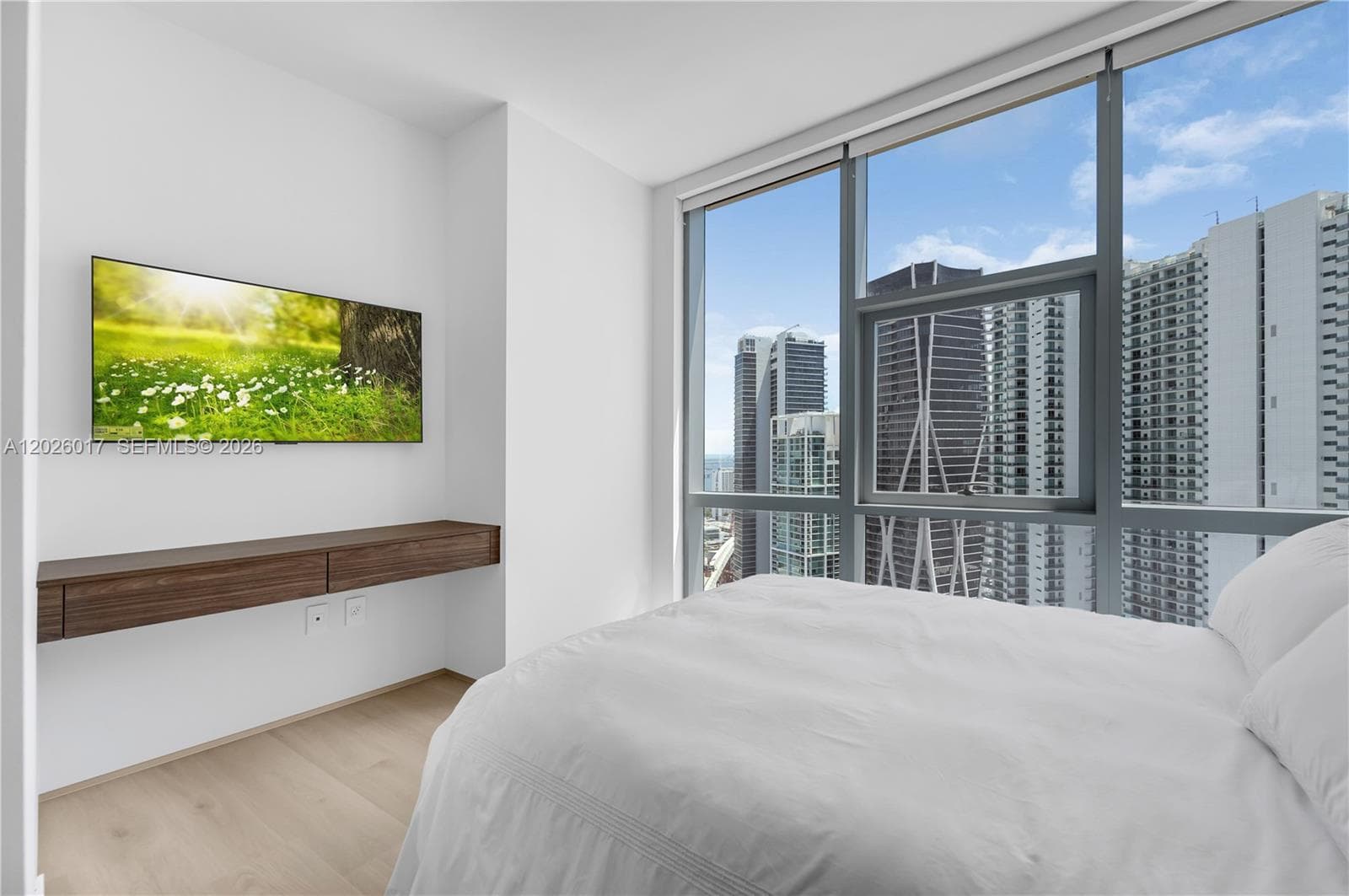 851 NE 1st Ave # 4201, Miami FL 33132 — 25