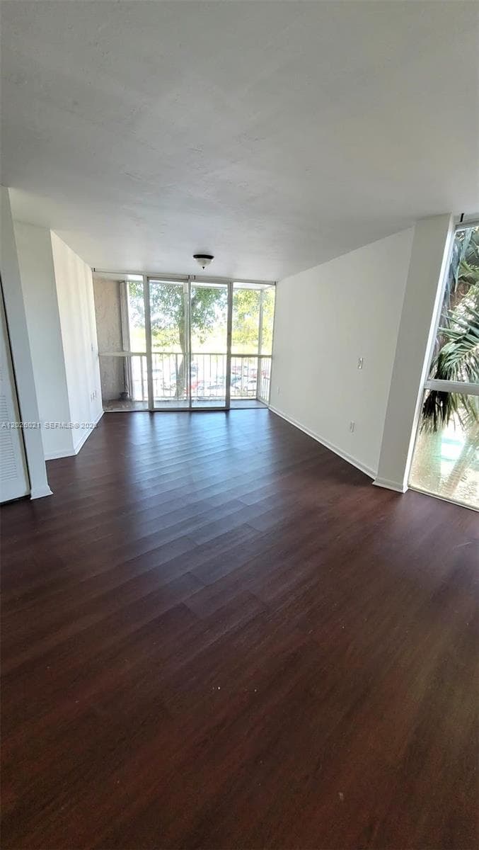 6995 NW 186th St # E301, Hialeah FL 33015 — 9