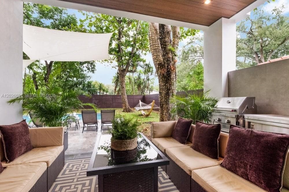 3379 William Ave, Miami FL 33133 — 20