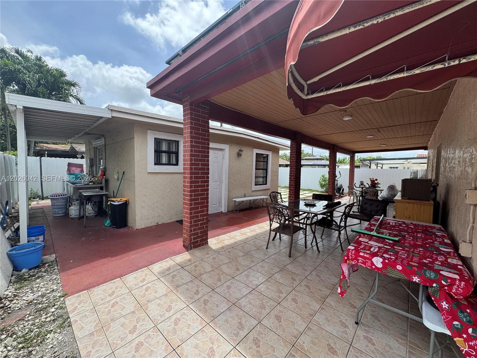 5551 E 4th Ave, Hialeah FL 33013 — 22