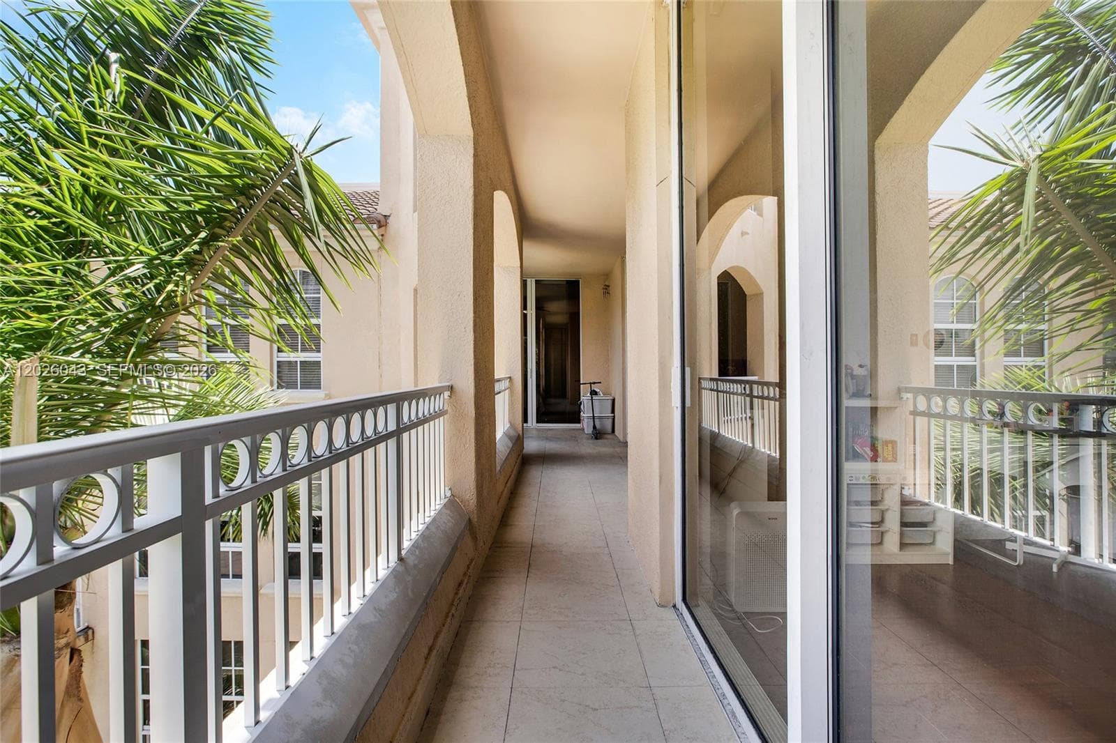3001 NE 185th St # 610, Aventura FL 33180 — 10