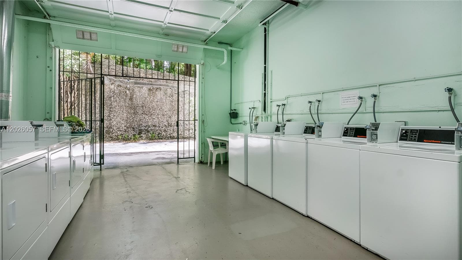 2539 S Bayshore Dr # 212A, Miami FL 33133 — 33