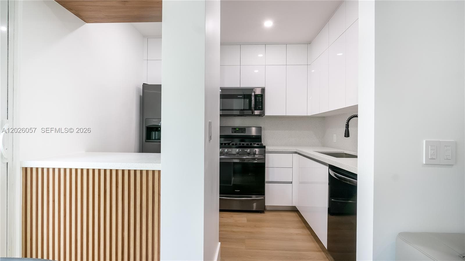 2539 S Bayshore Dr # 212A, Miami FL 33133 — 8