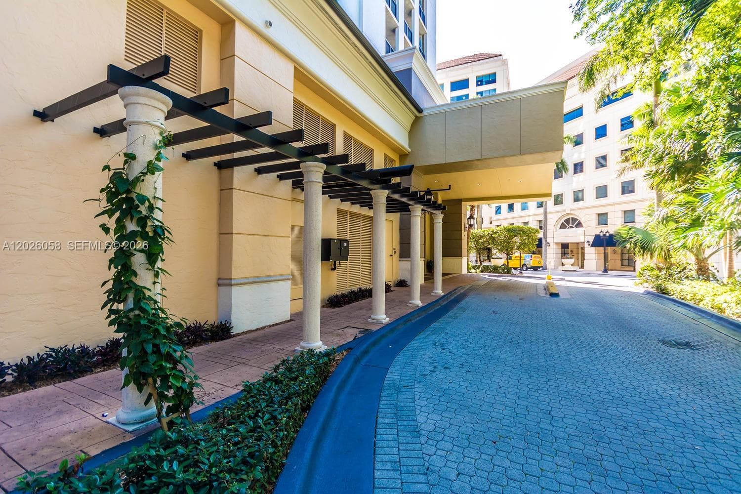 888 S Douglas Rd # 1507, Coral Gables FL 33134 — 2