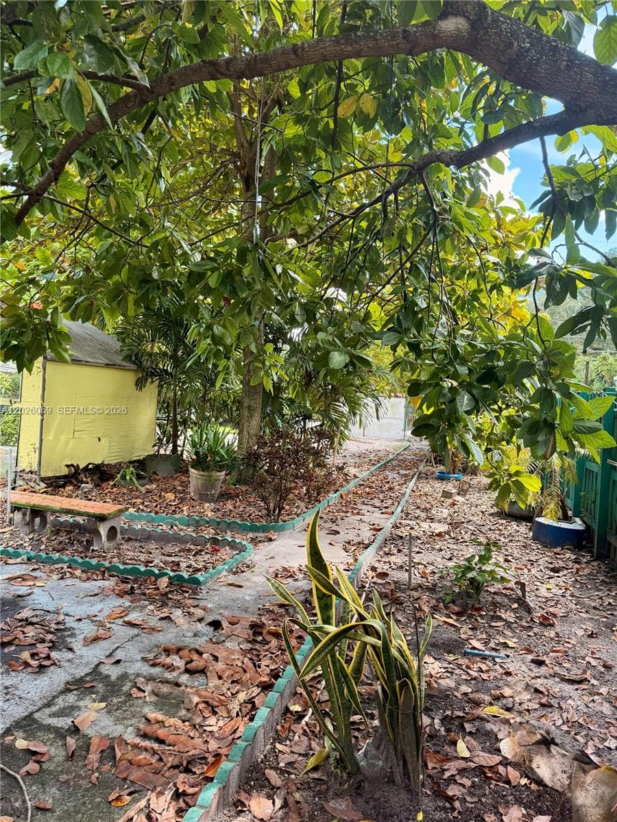 1251 NW 29th Ter # 1, Miami FL 33142 — 27