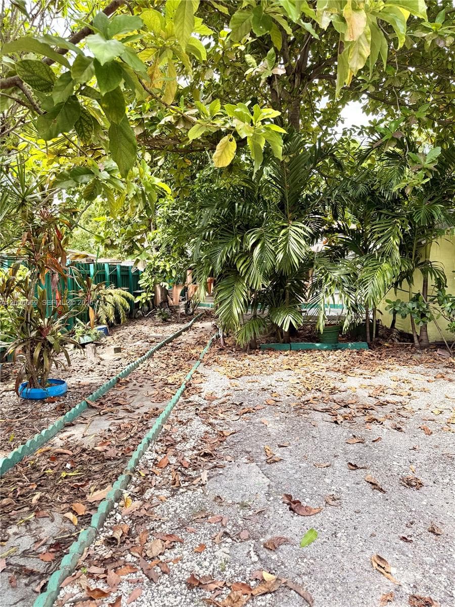 1251 NW 29th Ter # 1, Miami FL 33142 — 26