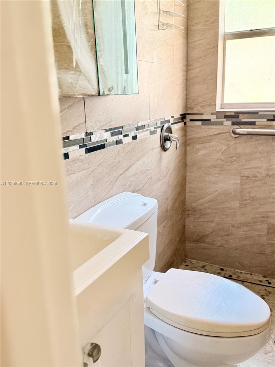 1251 NW 29th Ter # 1, Miami FL 33142 — 22