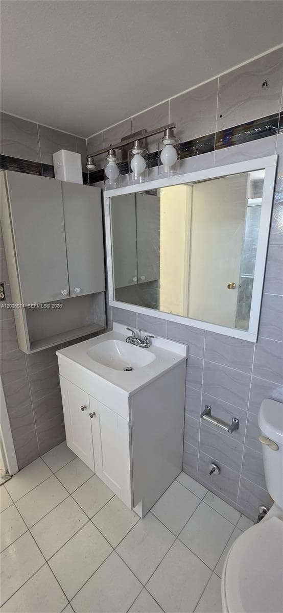 16851 NE 23rd Ave # B601, North Miami Beach FL 33160 — 11
