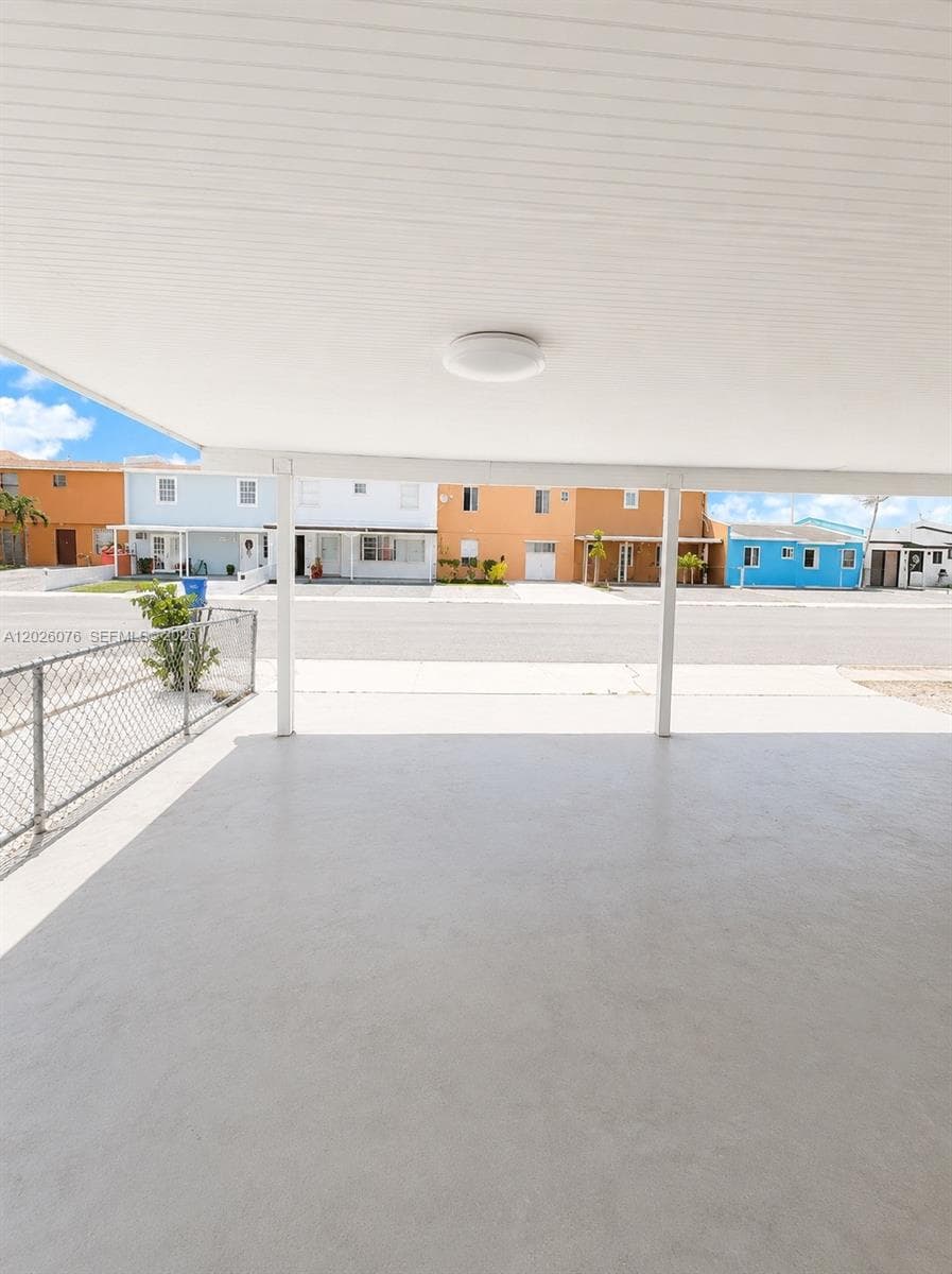 Kings Gardens Sec Two, Miami Gardens, FL — 1