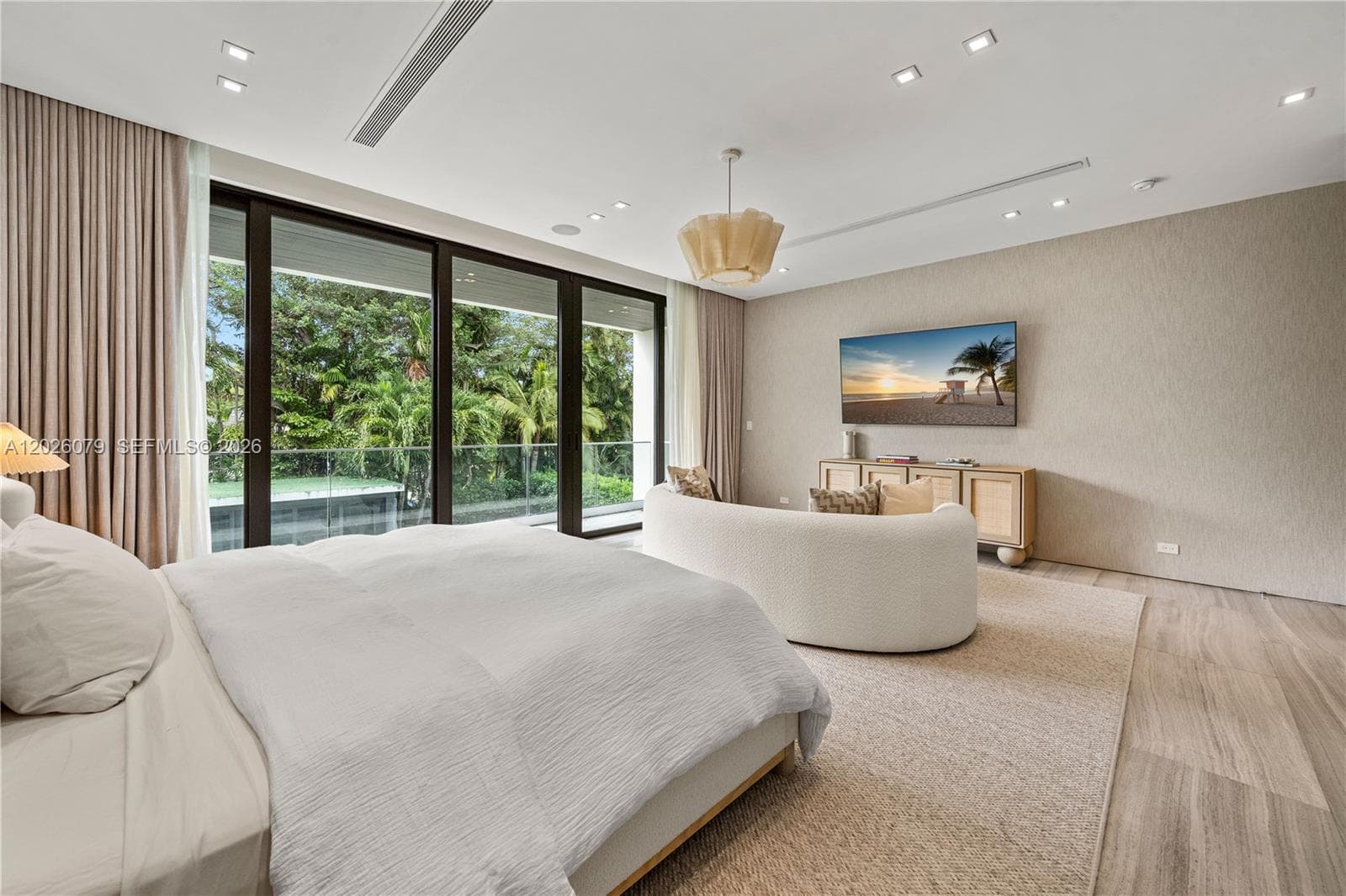 5061 N Bay Rd, Miami Beach FL 33140 — 16