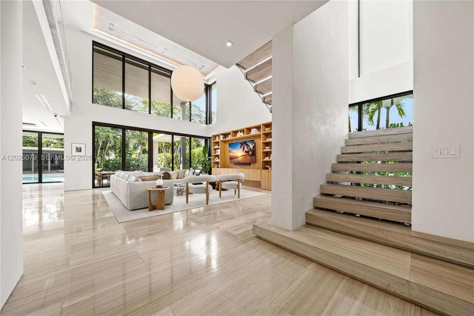 5061 N Bay Rd, Miami Beach FL 33140 — 12