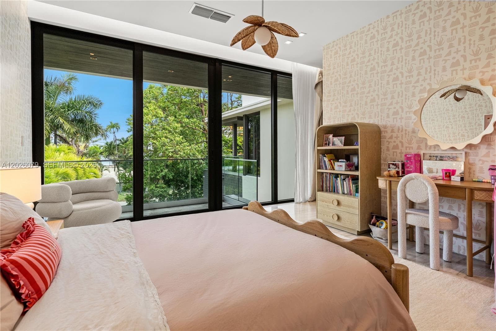 5061 N Bay Rd, Miami Beach FL 33140 — 30