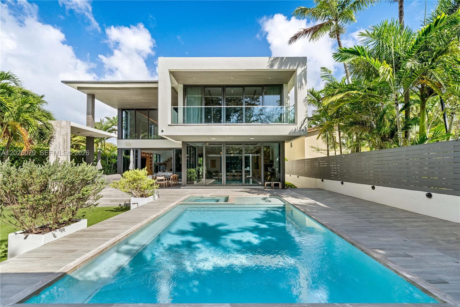 5061 N Bay Rd, Miami Beach FL 33140 — 48
