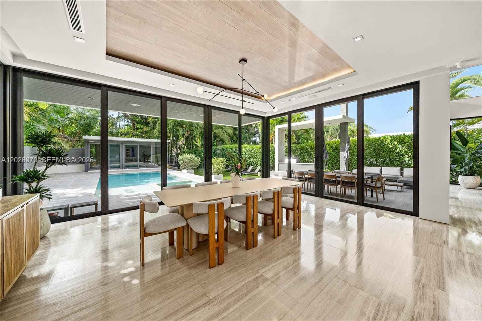 5061 N Bay Rd, Miami Beach FL 33140 — 11