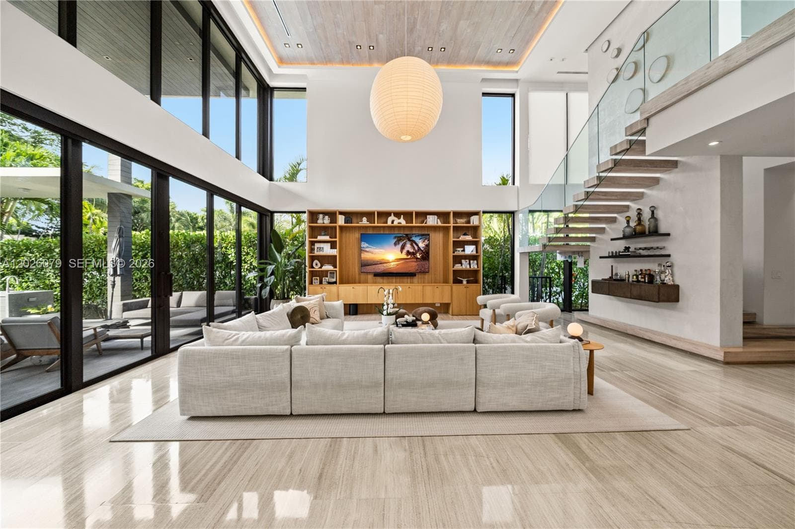 5061 N Bay Rd, Miami Beach FL 33140 — 4