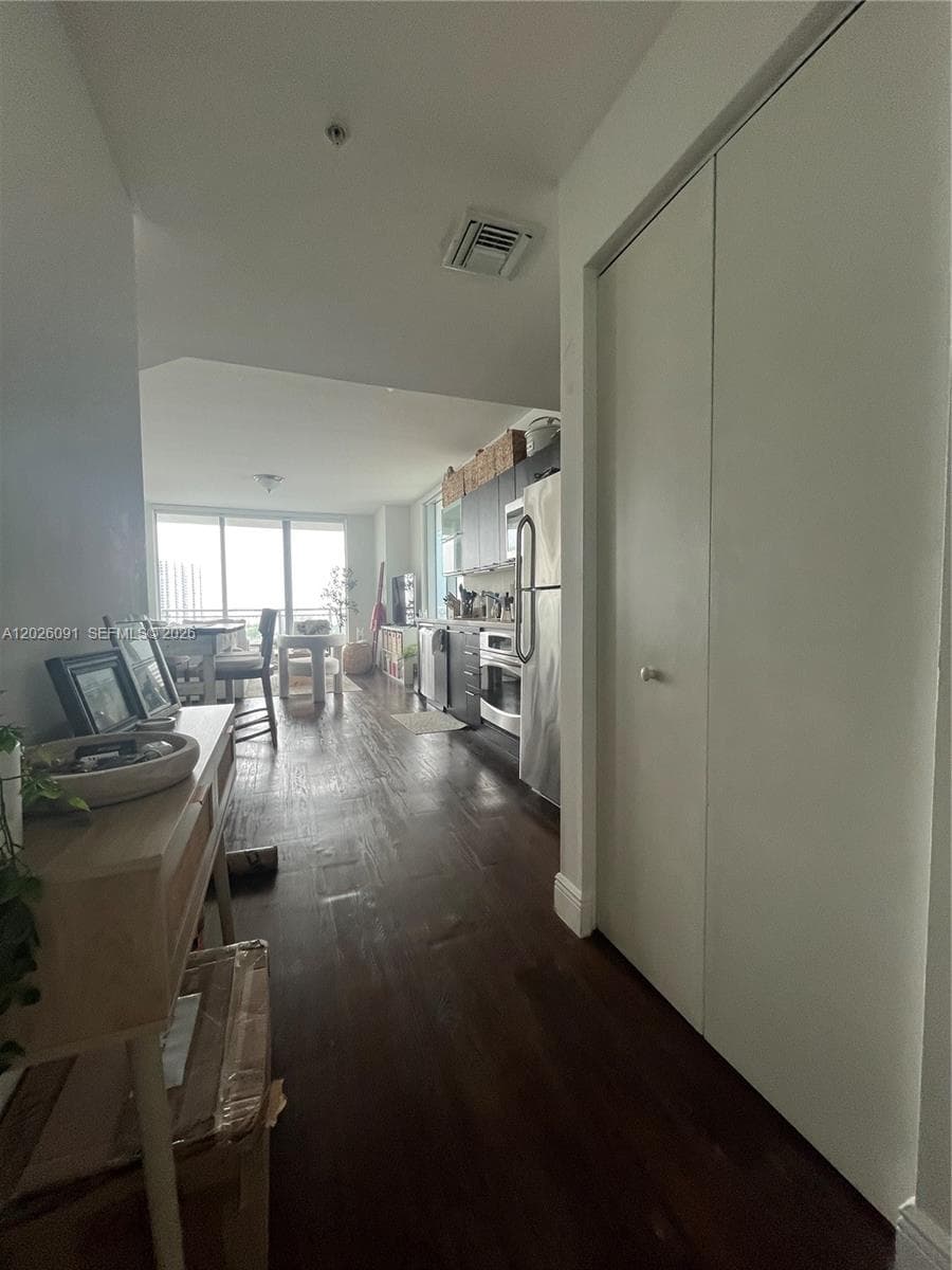 90 SW 3rd St # 1705, Miami FL 33130 — 12