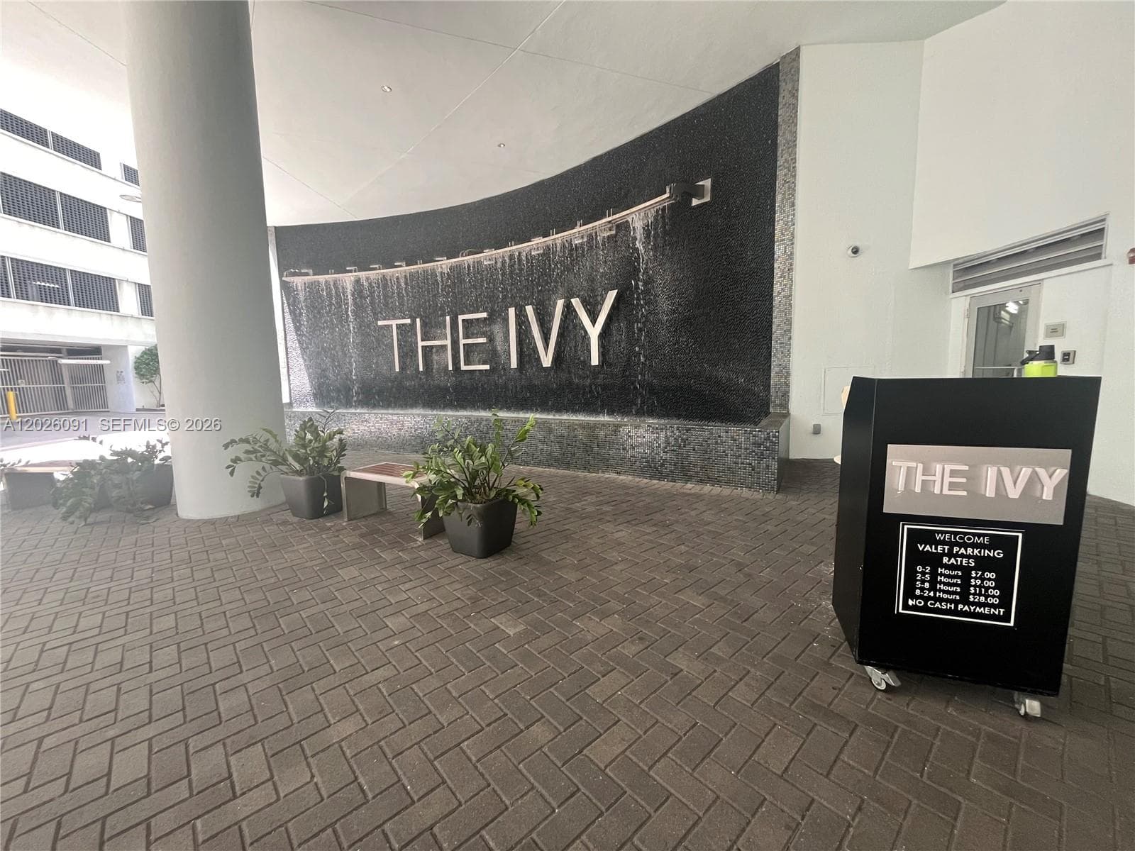 90 SW 3rd St # 1705, Miami FL 33130 — 32