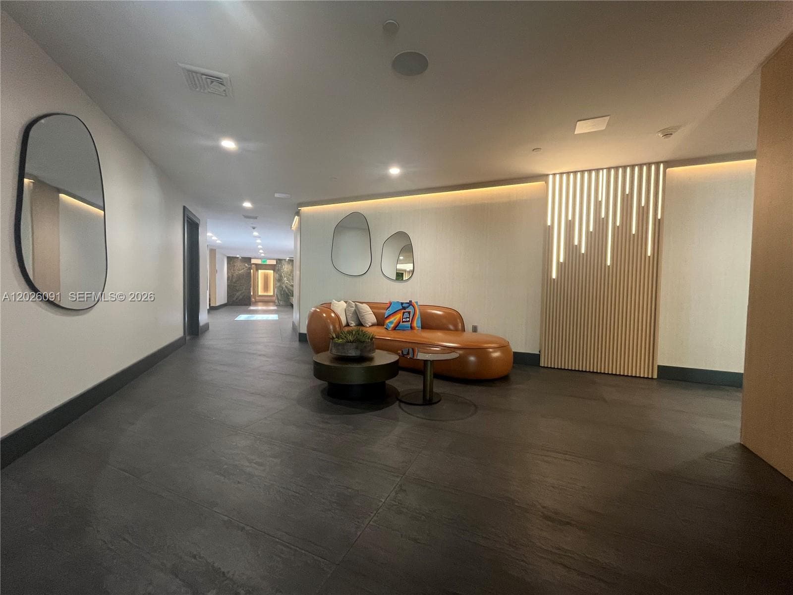 90 SW 3rd St # 1705, Miami FL 33130 — 20